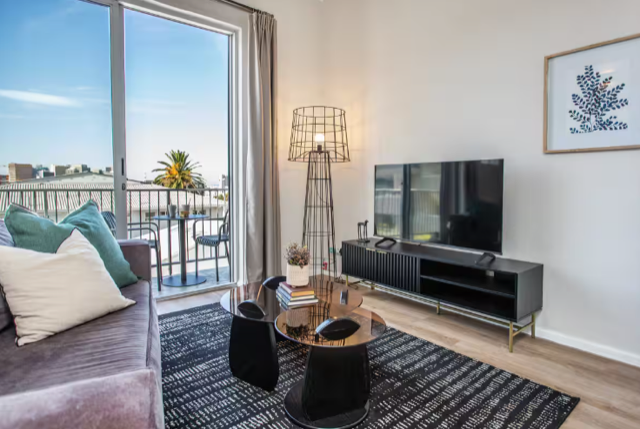 To Let 1 Bedroom Property for Rent in Oranjezicht Western Cape